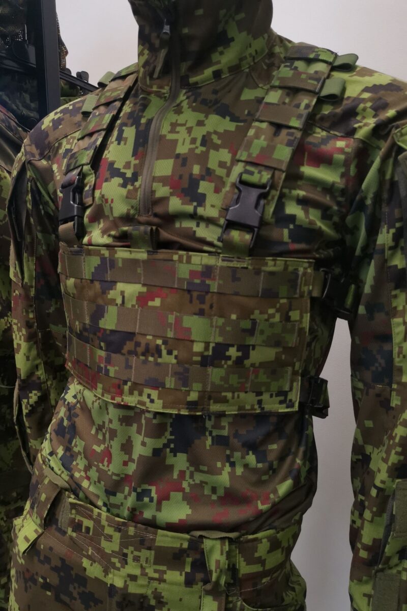 profline-militaar-8realine-esipaneel-chest-rig-1