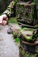 profline-militaar-med-tasku-tarik